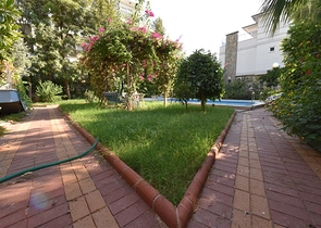 Вилла планировкой 6+1 с отдельной кухней в районе Кестель