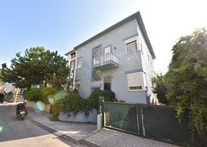 Вилла планировкой 6+1 с отдельной кухней в районе Кестель