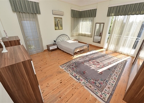 Вилла планировкой 6+1 с отдельной кухней в районе Кестель