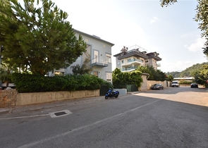 Вилла планировкой 6+1 с отдельной кухней в районе Кестель