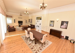 Вилла планировкой 6+1 с отдельной кухней в районе Кестель