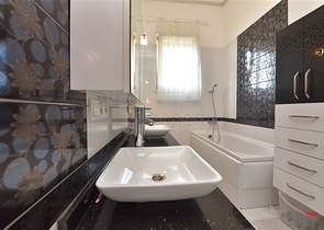 Вилла планировкой 6+1 с отдельной кухней в районе Кестель