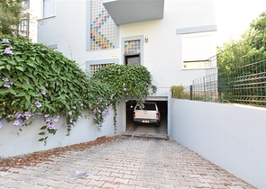 Вилла планировкой 6+1 с отдельной кухней в районе Кестель