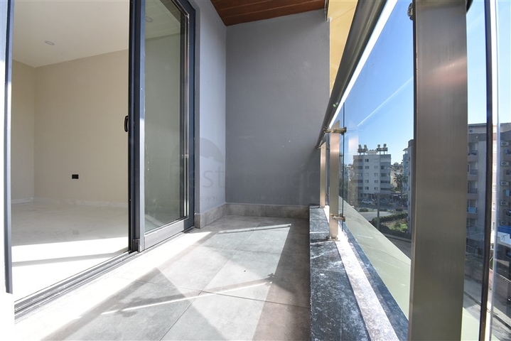 Квартира 1+1 в новом комплексе в центре Алании