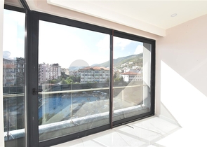 Квартира 1+1 в новом комплексе в центре Алании