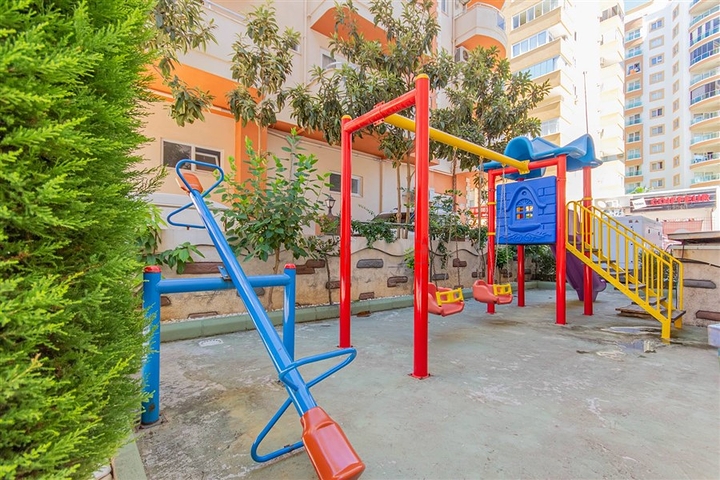 Трехкомнатная квартира в Махмутларе 