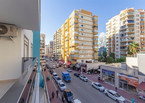 Трехкомнатная квартира в Махмутларе 