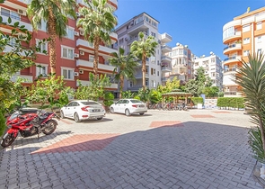 Трехкомнатная квартира в Махмутларе 