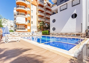 Трехкомнатная квартира в Махмутларе 