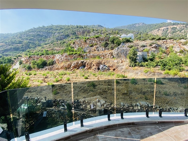 Элитная вилла под гражданство в центре Алании