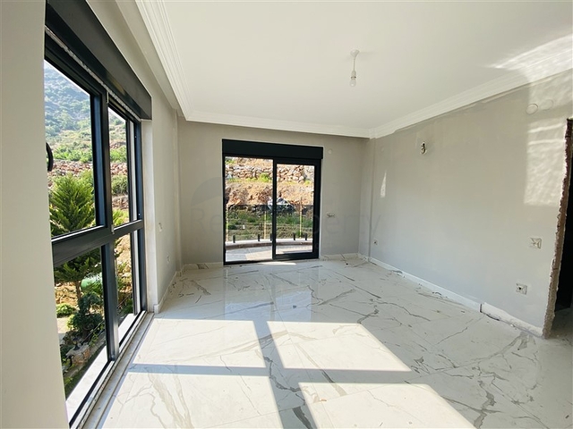 Элитная вилла под гражданство в центре Алании