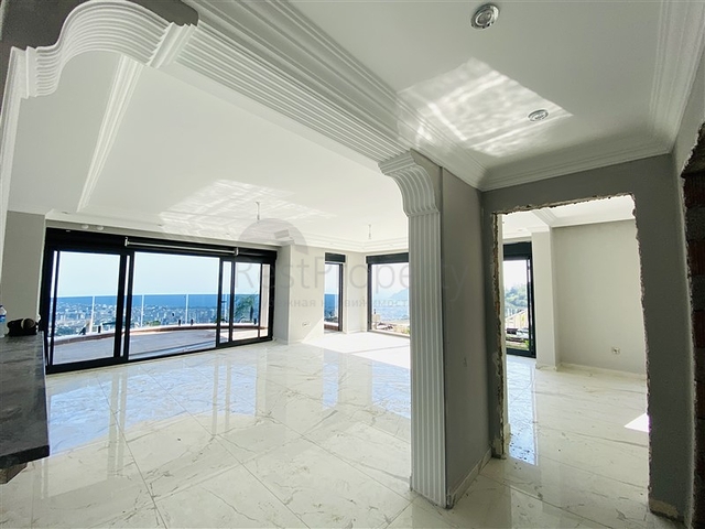 Элитная вилла под гражданство в центре Алании