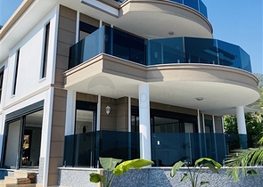 Элитная вилла под гражданство в центре Алании