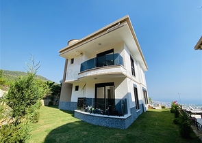 Элитная вилла под гражданство в центре Алании