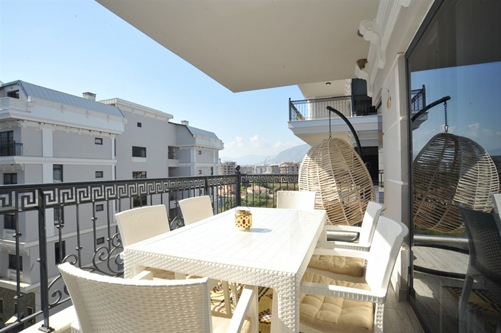 Просторная квартира 2+1 в современном комплексе от собственника