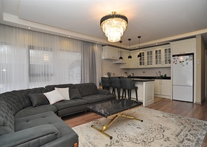 Просторная квартира 2+1 в современном комплексе от собственника