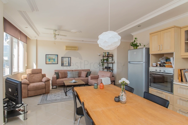 Светлая трехкомнатная квартира в районе Тосмур