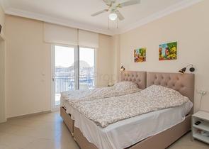 Светлая трехкомнатная квартира в районе Тосмур