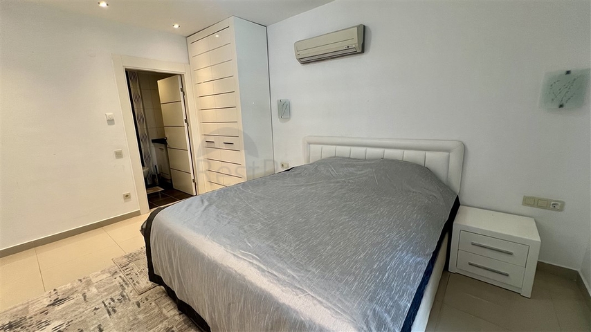 Уютная квартира 2+1 в 50 м от моря в районе Тосмур