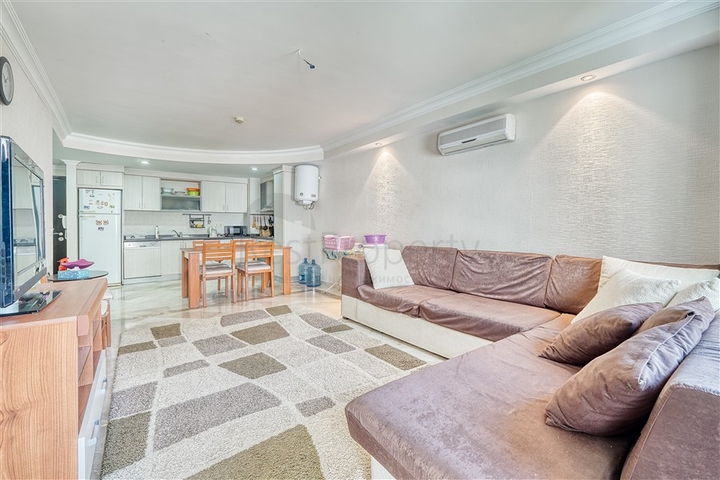 Трехкомнатная квартира с мебелью в районе Махмутлар