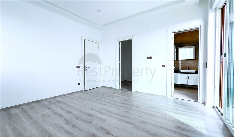 Квартира планировки 3+1 в районе Оба