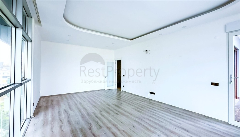 Квартира планировки 3+1 в районе Оба