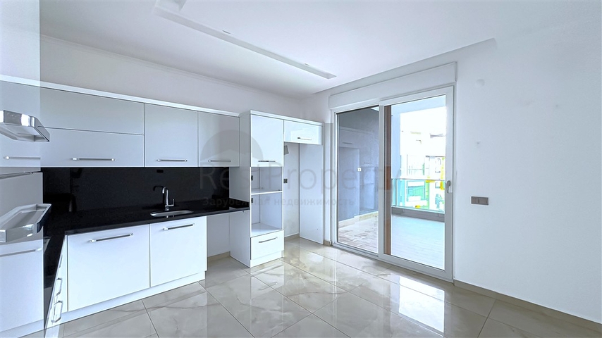 Квартира планировки 3+1 в районе Оба