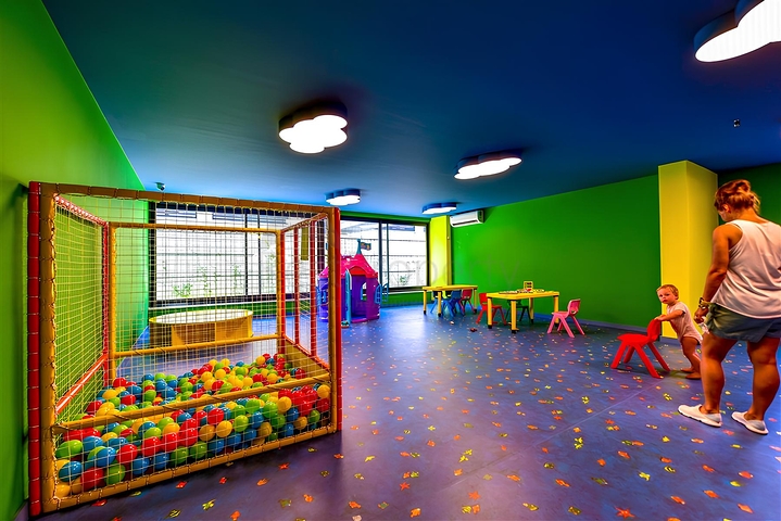 Квартира 1+1 в комплексе премиум класса в центре Алании 