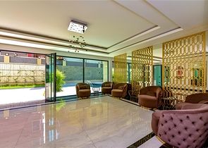 Квартира 1+1 в комплексе премиум класса в центре Алании 