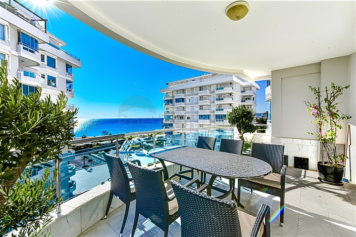 Квартира 3+1 на берегу моря в районе Тосмур