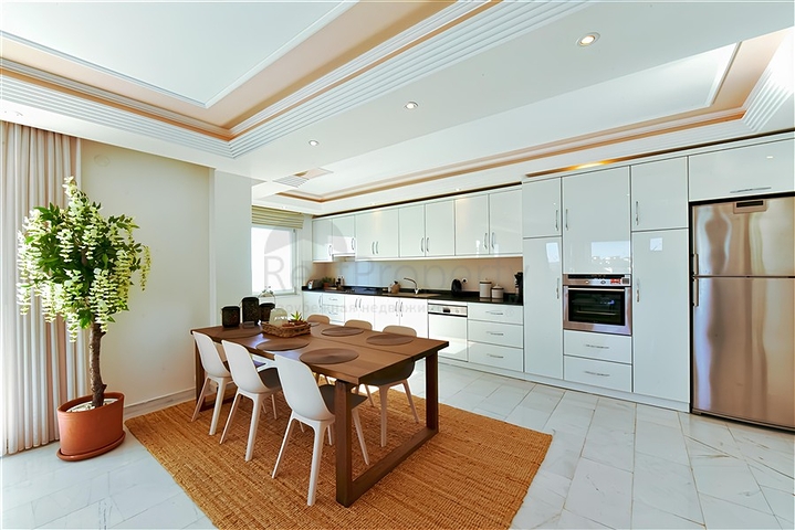 Квартира 3+1 на берегу моря в районе Тосмур