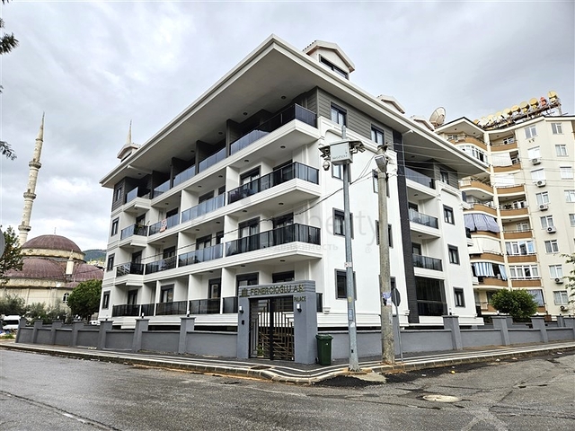 Квартира 1+1 в новом комплексе в районе пляжа Клеопатра