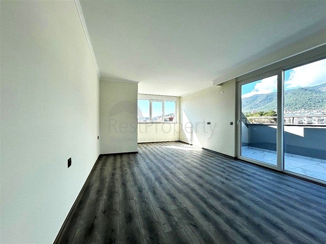 Пентхаус 4+1 в районе Оба