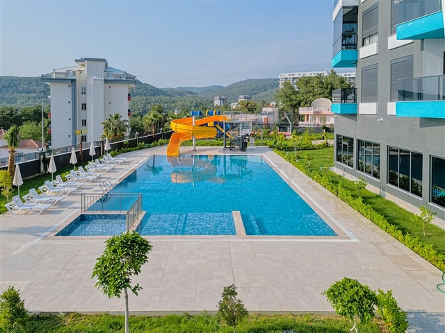 Трехкомнатная квартира в новом комплексе Авсаллара