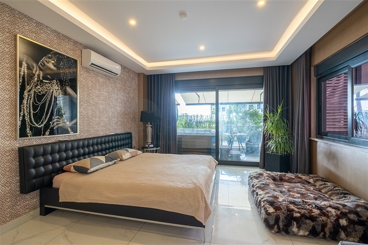 Просторная квартира 3+1 в центре Алании