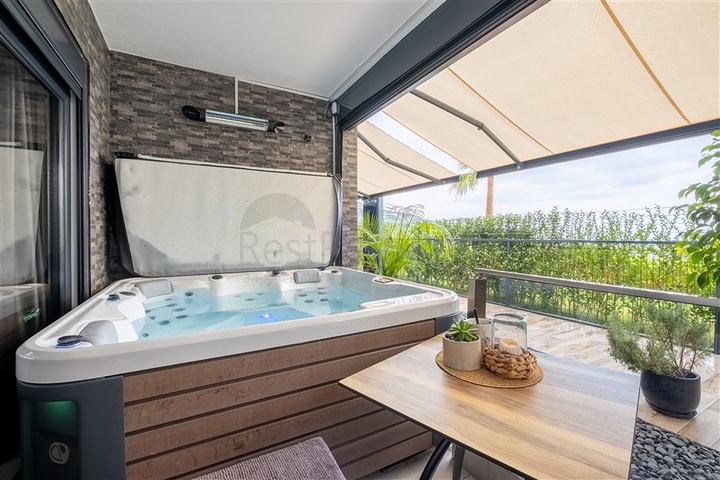 Просторная квартира 3+1 в центре Алании