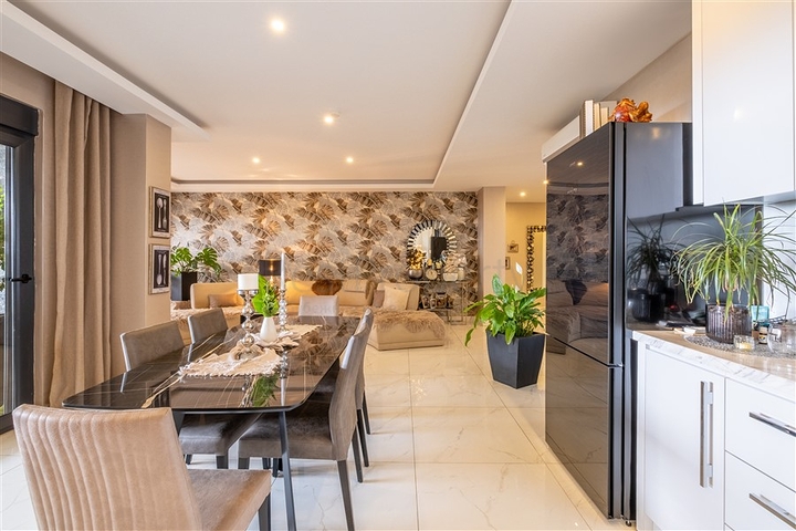 Просторная квартира 3+1 в центре Алании