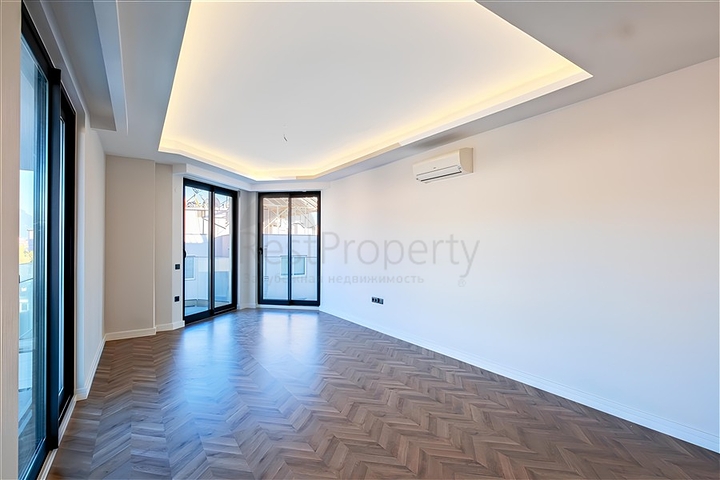 Пентхаус 4+1 с видом на море на первой береговой линии