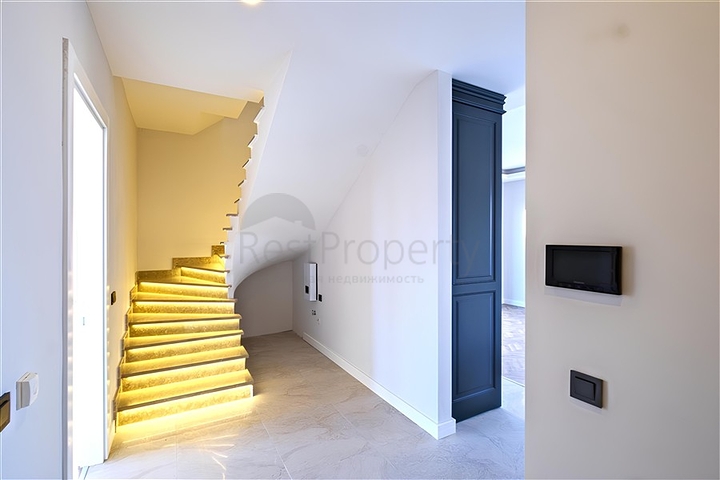 Пентхаус 3+1 в новом комплексе на первой береговой линии в Алании