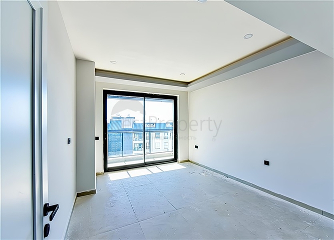 Трехкомнатный пентхаус в новом комплексе с видом на море