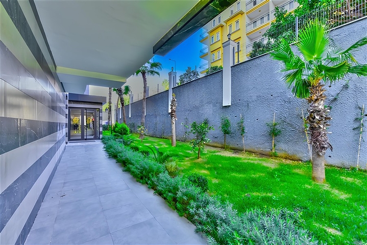 Трехкомнатный пентхаус в новом комплексе с видом на море