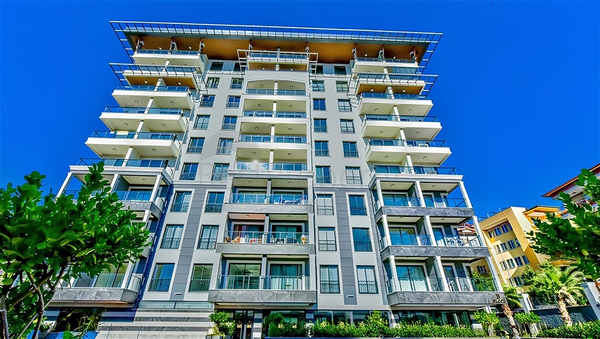 Трехкомнатный пентхаус в новом комплексе с видом на море