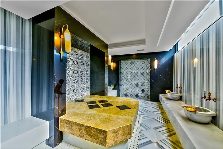 Трехкомнатный пентхаус в новом комплексе с видом на море