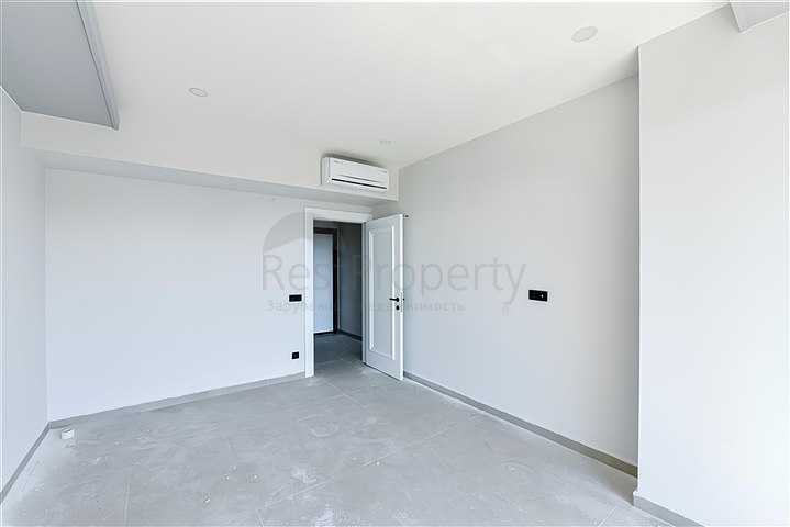 Трехкомнатный пентхаус в новом комплексе с видом на море