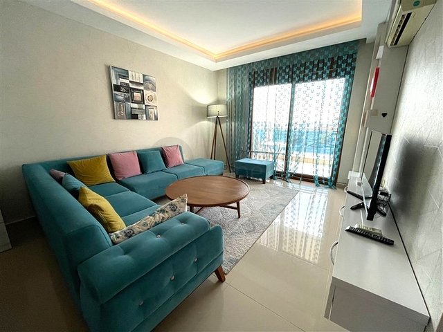 Двухкомнатная квартира с мебелью в 200 м от моря