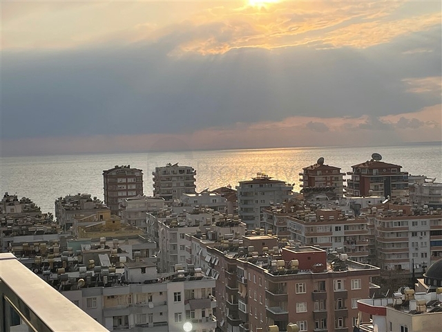 Двухкомнатная квартира с мебелью в 200 м от моря