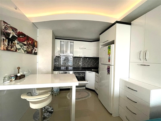 Двухкомнатная квартира с мебелью в 200 м от моря