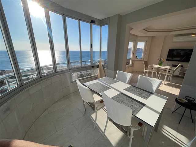 Квартира 2+1 на первой линии с видом на море