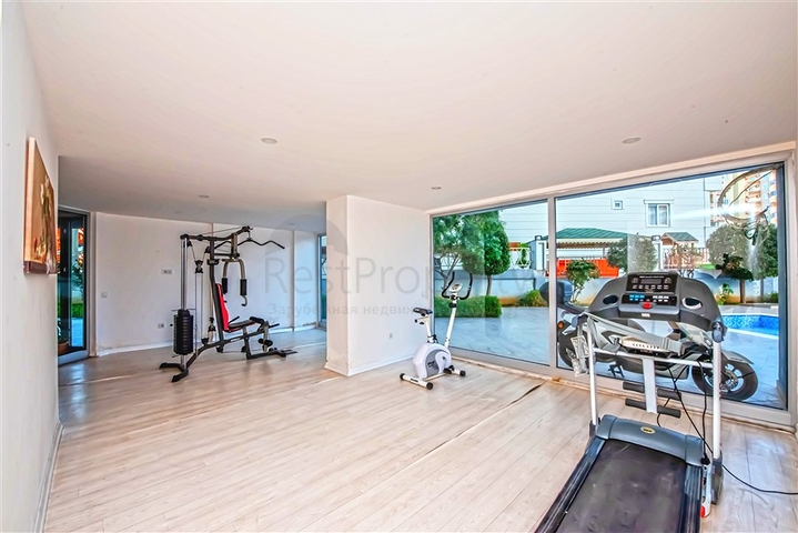 Просторная двухкомнатная квартира в Махмутларе