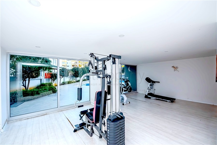 Просторная двухкомнатная квартира в Махмутларе